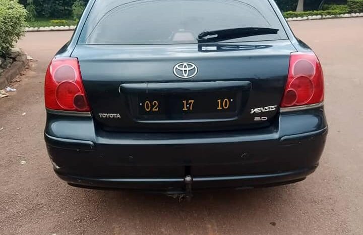 Toyota Avensis 2004 occasion Yaoundé complet