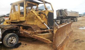 Location Engin Bulldozer Caterpillar D6G à Douala complet