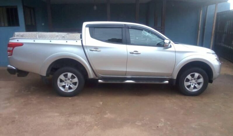 Mitsubishi L200 2017 Yaoundé complet