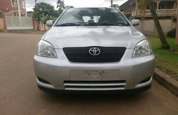 TOYOTA Corolla 115 2004 Yaoundé complet