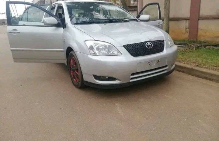 TOYOTA Corolla 115 2004 Yaoundé complet