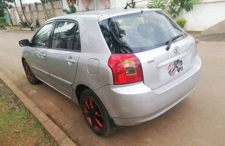 TOYOTA Corolla 115 2004 Yaoundé complet