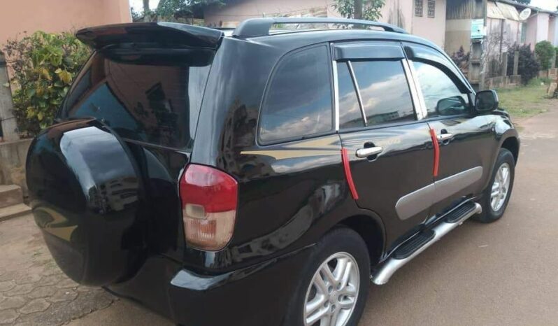 Toyota RAV4 2004 occasion Yaoundé complet