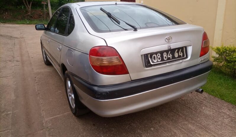 Toyota Avensis 2003 Yaoundé complet