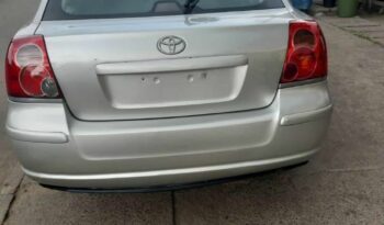 Toyota Avensis 2004 occasion Douala complet