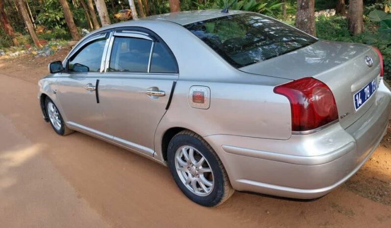 Toyota Avensis 2005 Yaoundé complet