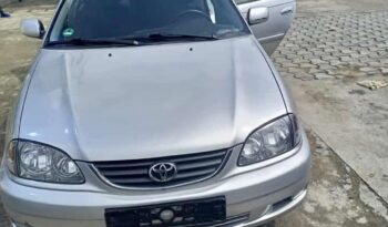 Toyota Avensis 2002 occasion Douala complet