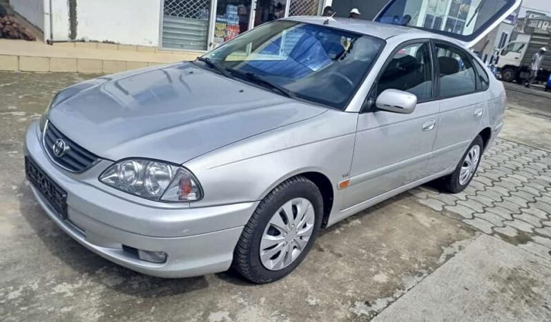 Toyota Avensis 2002 occasion Douala complet