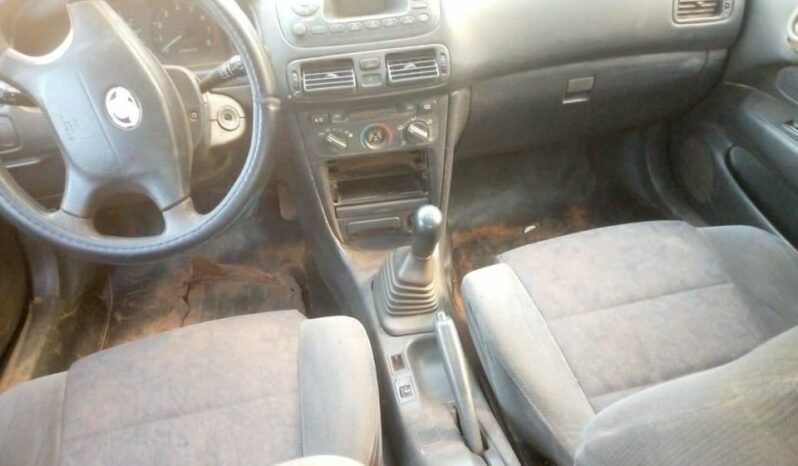 Toyota Corolla 111 Essence Yaoundé complet