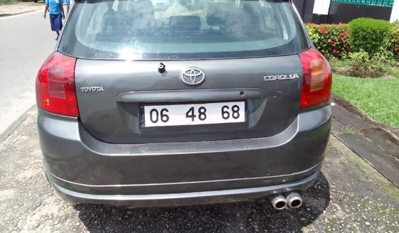 TOYOTA Corolla 115 2004 Douala complet