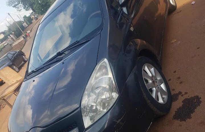 Toyota Corolla Verso 2004 Yaoundé  complet