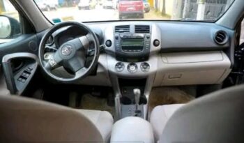 Toyota RAV4 2012 occasion Douala complet