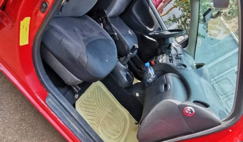 Toyota Yaris 2002 Yaoundé complet