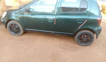 Toyota Yaris 2002 essence Yaoundé complet