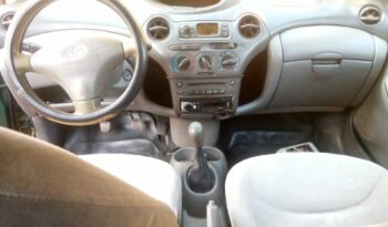 Toyota Yaris 2002 essence Yaoundé complet