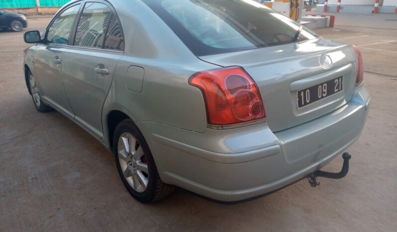 Toyota Avensis 2005 Yaoundé complet