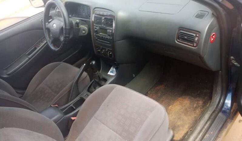 Toyota Avensis 2002 occasion à vendre Yaoundé complet