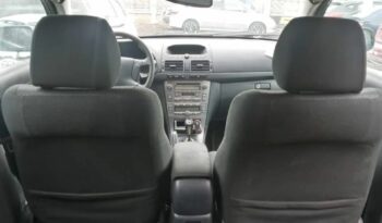 Toyota Avensis 2005 occasion Douala complet