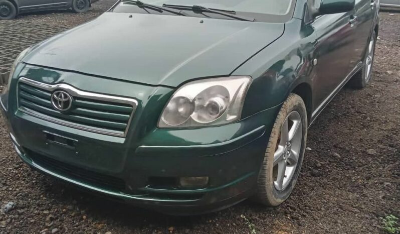 Toyota Avensis 2005 occasion Douala complet