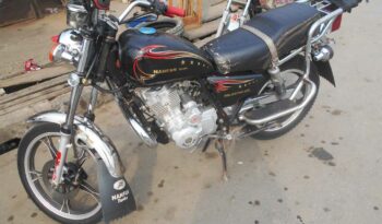 Moto Nanfan gold star 150 à vendre Douala complet