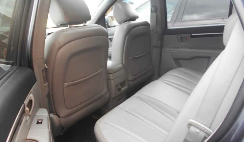 Hyundai Santa Fe 2008 à vendre à Douala complet