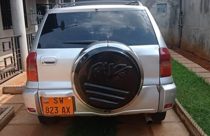 Toyota Rav4 2004 occasion Yaoundé complet