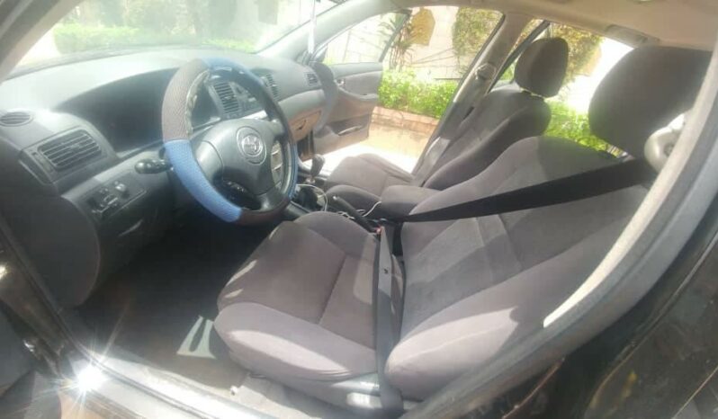 Toyota corolla 115 2004 à vendre à Yaoundé complet