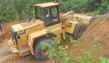 Location engin Chargeuse Caterpillar 966F à Douala complet