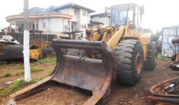 Location Chargeuse sur pneus Caterpillar 966F à Douala complet