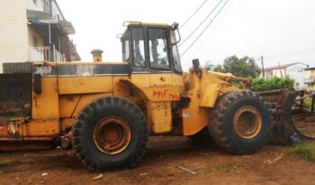 Location Chargeuse sur pneus Caterpillar 966F à Douala complet