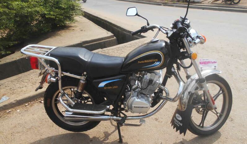 Moto Nanfan à vendre à Douala complet