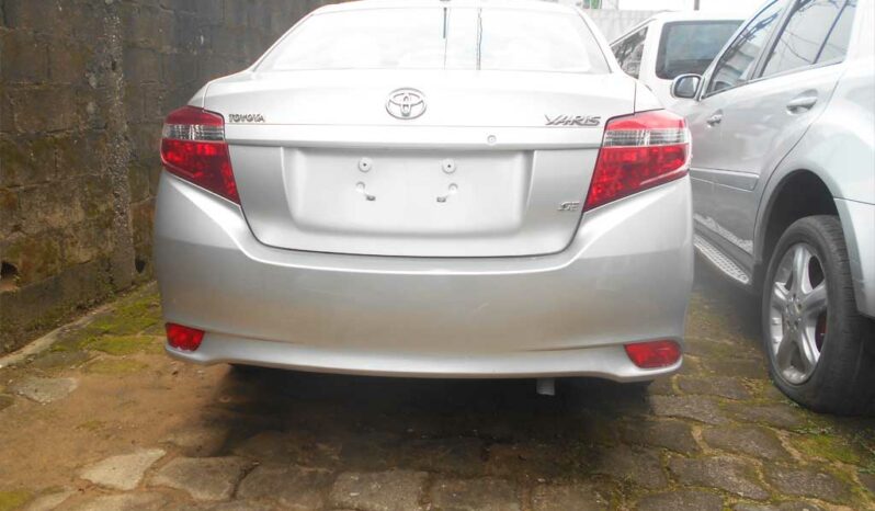 Location voiture Toyota Yaris à Douala complet