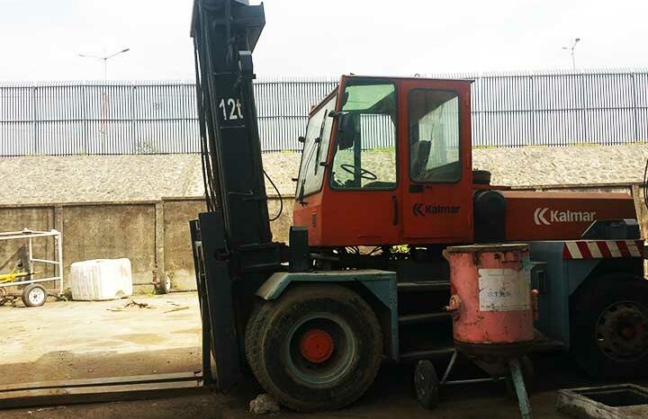 Location Chariot élévateur KALMAR-DCD-200-12-LB-12-tonnes-à Douala complet