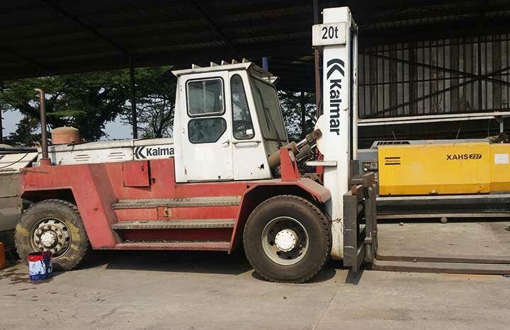 Location Chariot élévateur Kalmar-lt-20t à Douala complet