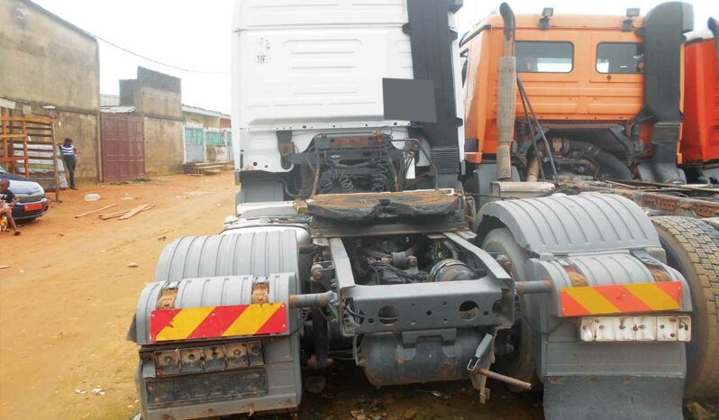 Mercedez-Actros-2544-occasion-à-vendre-à-Douala complet