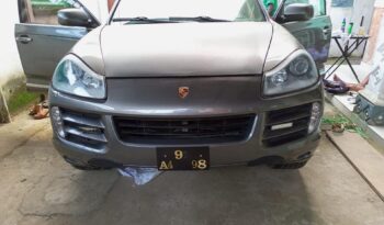 Porsche Cayenne 2010 occasion Douala complet