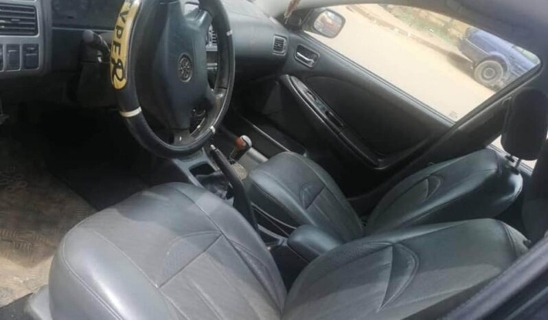 Toyota Avensis à vendre à Yaoundé Cameroun complet