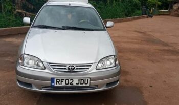 Toyota Avensis à vendre à Yaoundé Cameroun complet