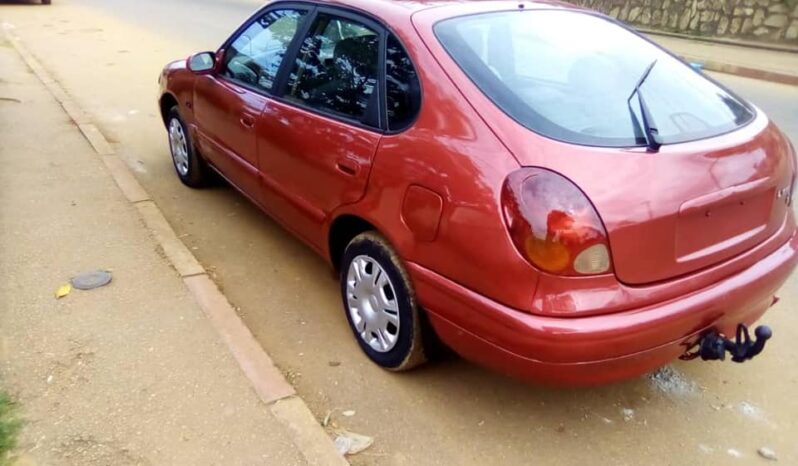 Toyota Corolla 111 Yaoundé Cameroun complet