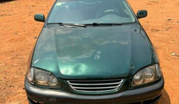 Avensis berline 2002 Douala complet