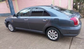 Avensis leafback 2005 Yaoundé complet