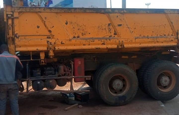 Mercedes Actros 3336 à vendre Yaoundé complet