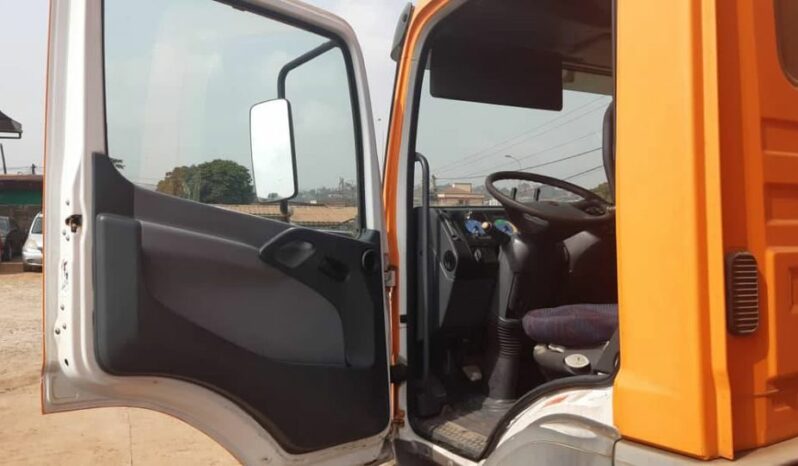 Camion fourgon Mercedes Atego 1224 2010 à vendre Yaoundé complet