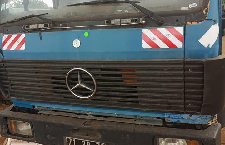 Camions Mercedes 2429 à vendre Yaoundé complet