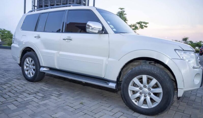 Mitsubishi Pajero 2011 automatique à vendre Douala complet