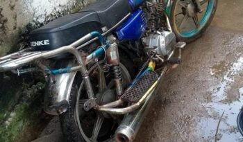 Moto senke à vendre Douala complet