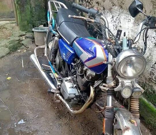 Moto senke à vendre Douala complet