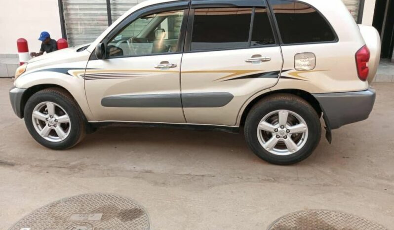 Rav4 2005 occasion Yaoundé complet