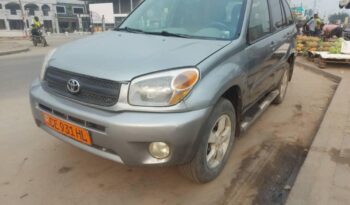 Rav4 2005 occasion Douala complet