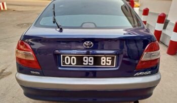 Toyota Avensis 2002 occasion Yaoundé complet